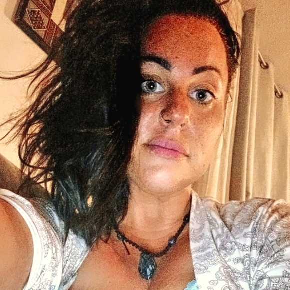 Meet your Posher, Leta - Picture 5 of 11